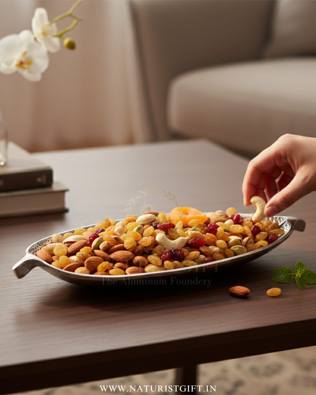 The Urban Leaf Platter | Premium Handmade Aluminum Serving Tray | Luxury Home Decor