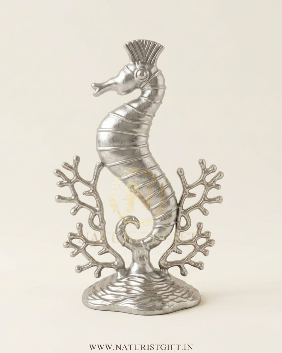 Elegant Golden Seahorse Sculpture – Handcrafted Coastal Decor