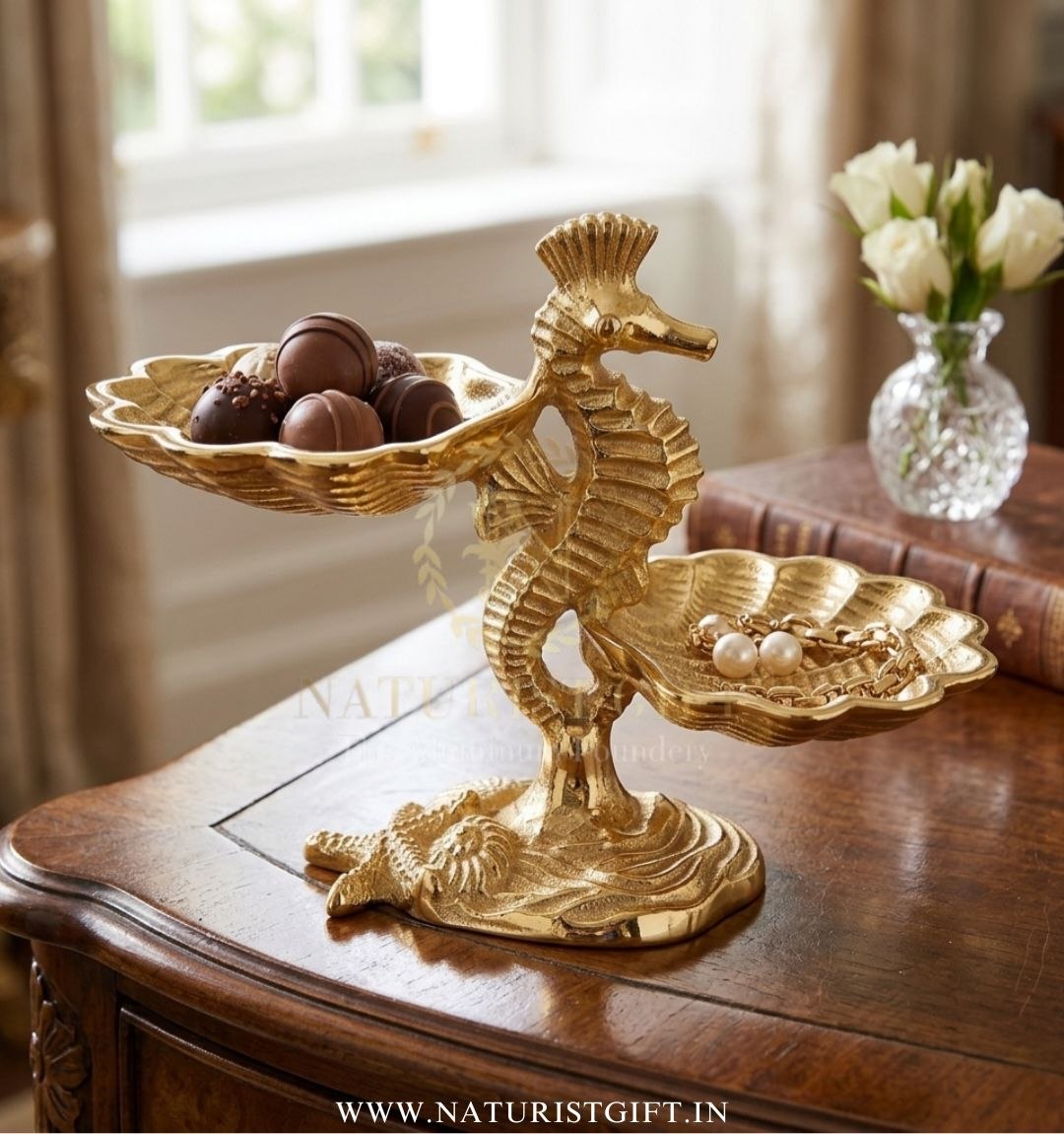Premium Seahorse & Shell Stand - Image 3