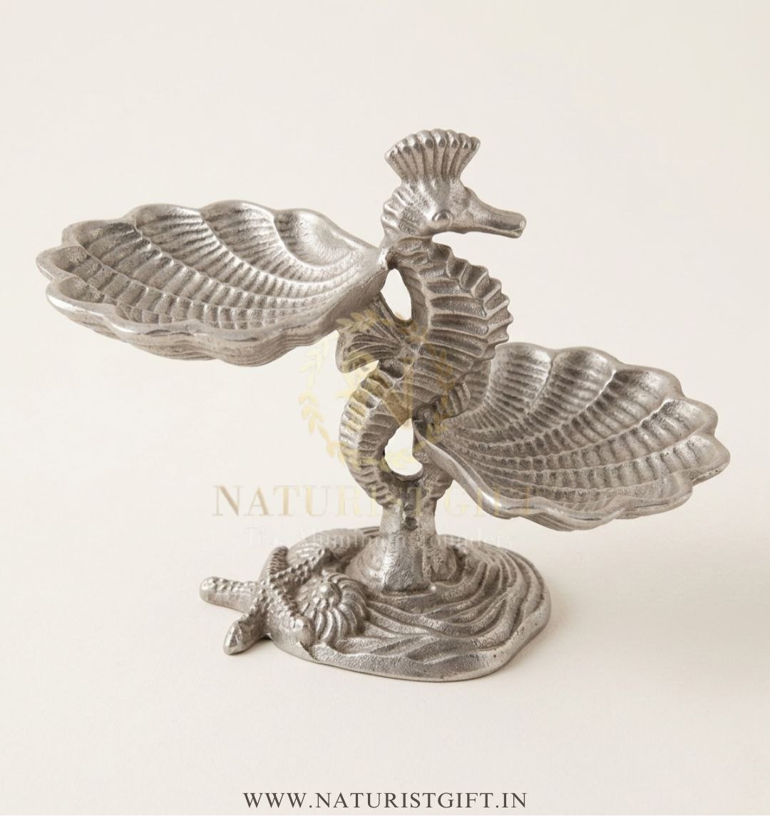 Premium Seahorse & Shell Stand